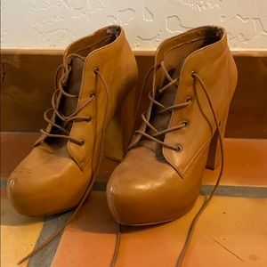 “Craizie” Camel Bootie